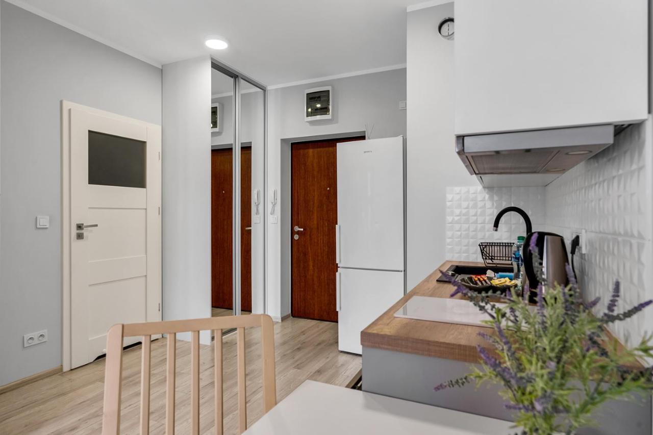 Wlochy Klinkierowa Comfort Apartment Варшава Екстериор снимка