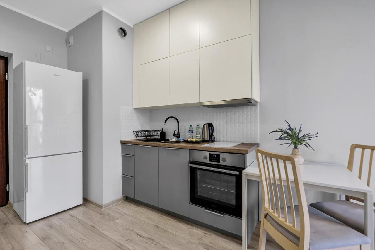 Wlochy Klinkierowa Comfort Apartment Варшава Екстериор снимка